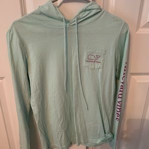 Vineyard vines long sleeve hooded tshirt